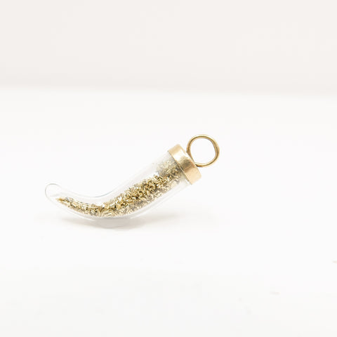 Vintage 9ct Gold Leaf Horn Charm