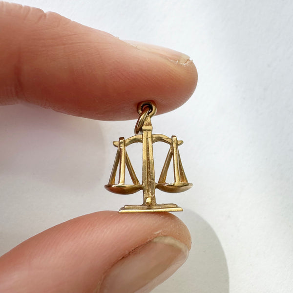 Vintage 9ct Gold Libra Scales Charm