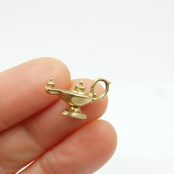 Vintage 9ct Gold Aladdins Lamp Charm