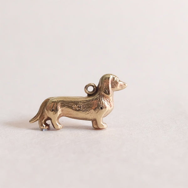 Vintage 9ct Gold Mini Sausage Dog (Daschund) Charm
