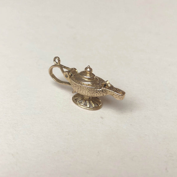 Vintage 9ct Gold Aladdin Genie Lamp Charm