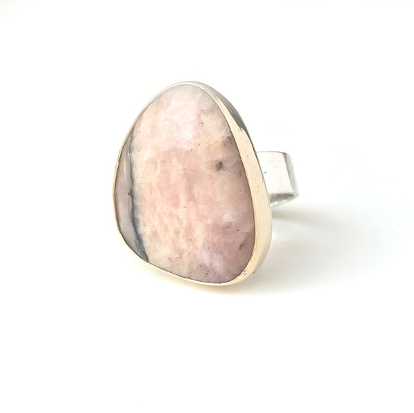 pink peruvian gemstone ring in unusual shape - set in gold with sterling silver ring - front view 