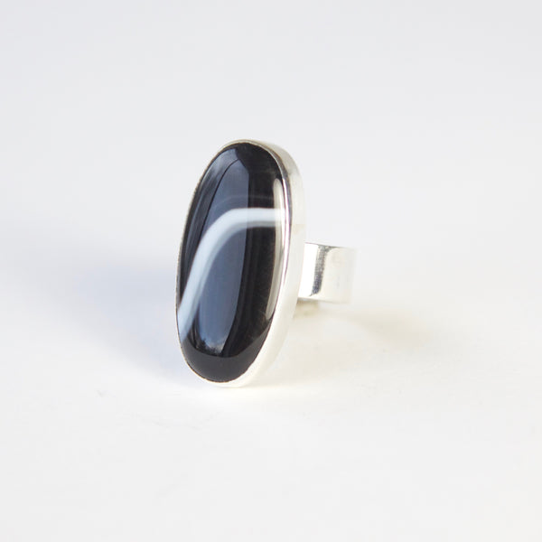 oval black banded agate gemstone ring in sterling silver - top side