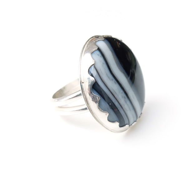 black banded agate gemstone ring in sterling silver - right side
